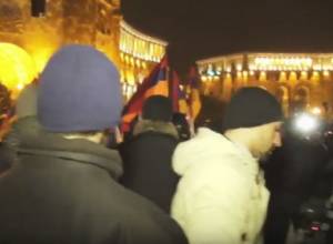 Protester urges march participants not to succumb to provocations