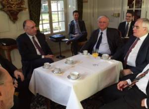 Уорлик: Встреча президентов Армении и Азербайджана завершилась тостом