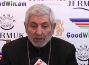 Հայերը շարունակում են Ամանորն ավելի մեծ շուքով տոնել, քան Սուրբ Ծնունդը