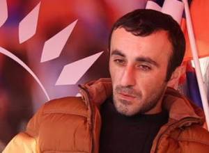 Два месяца вдали от дома ради смены власти