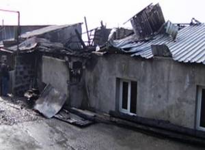 They would not open the door before a district police officer: Neighbors tell about the family killed in overnight fire