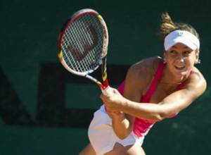 Ани Амирагян уверенно победила спортсменку из Турции