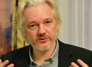 Assange to turn himself over to UK police