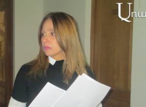 Zaruhi Postanjyan submits documents to NA Standing Committee on State and Legal Affairs