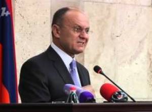 Սեյրան Օհանյանը բանակում արգելել է երկու արտահայտություն