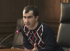 «Քիչ է մնում ասես՝ այ ախմախ». ԱԺ լսումներ