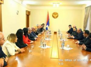 Artsakh President receives  members of Free Democrats Party