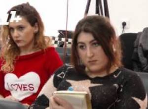 «Ինչու տղաներն իրար ձեռք բռնած չեն կարող քայլել»