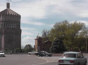Էջմիածնի քաղաքապետը հայտնում է գողության մասին