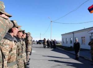 Сейран Оганян посетил подразделения вооруженных сил