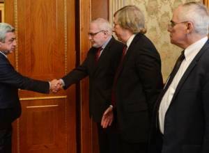Serzh Sargsyan receives Co-chairs
