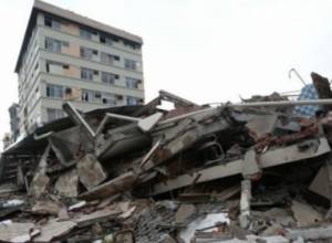 Ecuador earthquake death toll rises to 272