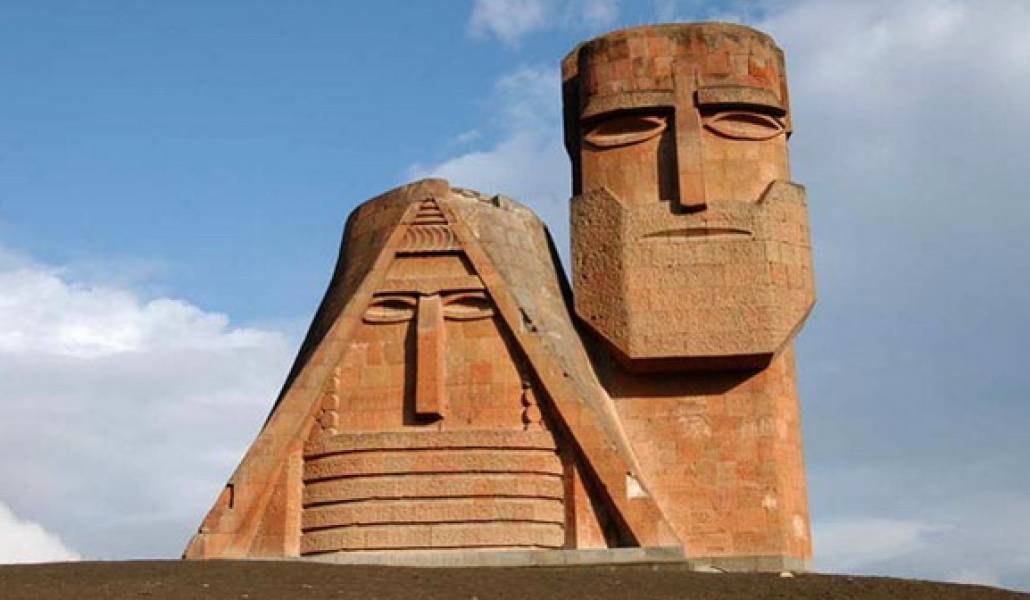 Kharabakh-tatik-papik