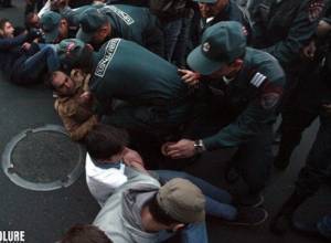 Forty-two activists subjected to administrative detention: March to Presidential Palace discontinued