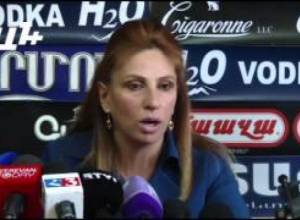 Զարուհի Փոստանջյանի ասուլիսը