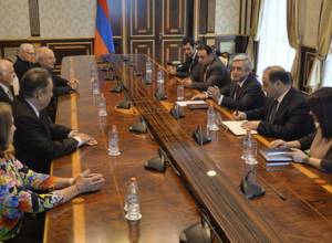 Serzh Sargsyan receives a group of philanthropists