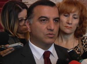 Minister doesn’t rule out that he will go to work by bicycle