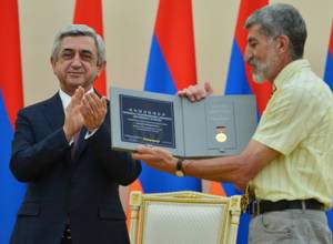 Presidential Award for Year 2015 takes place at Presidential Palace