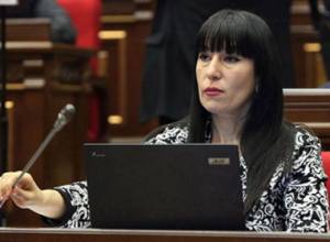 Lawmaker proposes to defrock Archbishop Aram Ateşyan