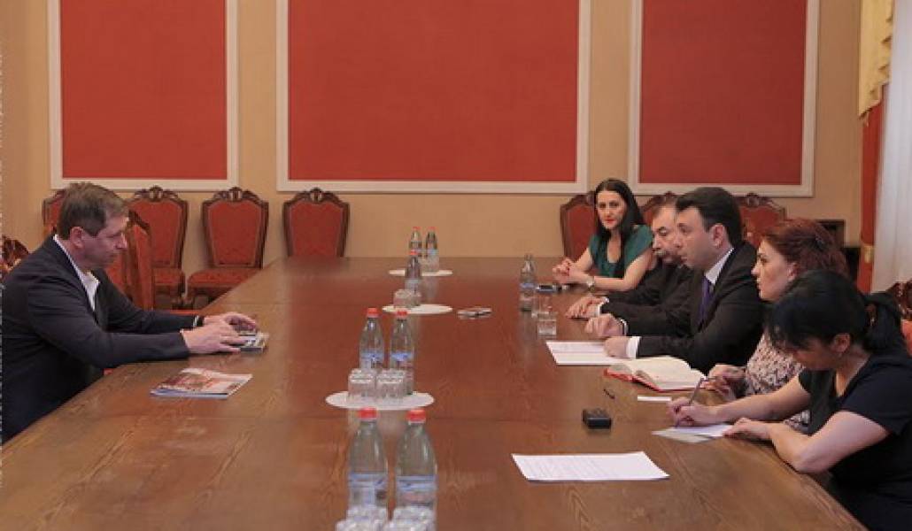 3da957b8-2ece-4656-b46c-2bb1cca6465e