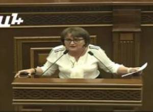 Արմանք-զարմանք բաներ ամառվա էս շոգին. Մարգարիտ Եսայանի ելույթը
