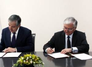 Edward Nalbandian meets with Foreign Minister of Tajikistan