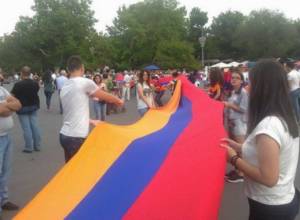 Kite not to fly: march in Yerevan