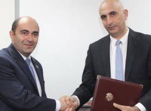 «Լուսավոր Հայաստան»-ը հուշագիր է ստորագրել