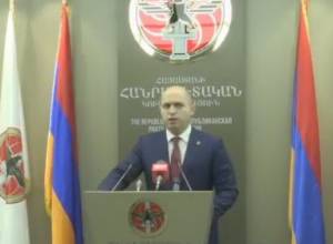 Armen Ashotyan against "Hamakhmbum" party