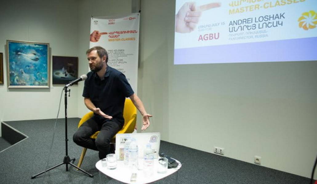 9c3fe9d2-991a-45fe-b7d6-aa8e95d8a838-1