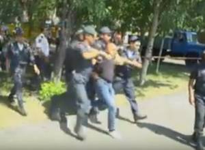 Բերման են ենթարկում քաղաքացիների. թարմացվող
