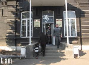 Ոստիկանություն են տարել «էլեկտրիկ Գյումրիի» ակտիվիստներին. Առավոտ