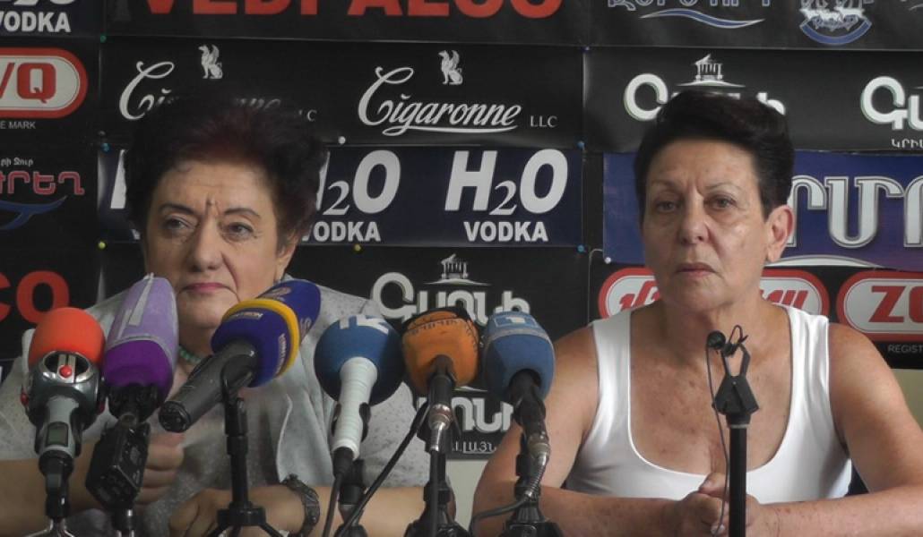 karine-danielyan-anahit-bakhshyan