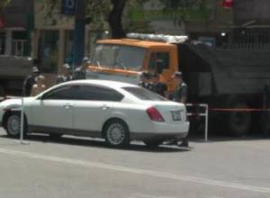 Traffic restored in barricaded section of Khorenatsi Street
