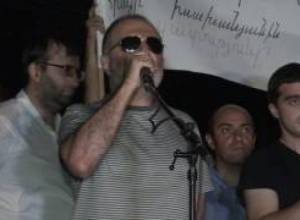 Ա. Ենիգոմշյան. Վառվել է ոստիկանական «Գազել»