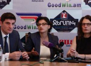 Ինչու ոստիկանությունը ներողություն չի խնդրում բոլորից. Արսինե Խանջյան