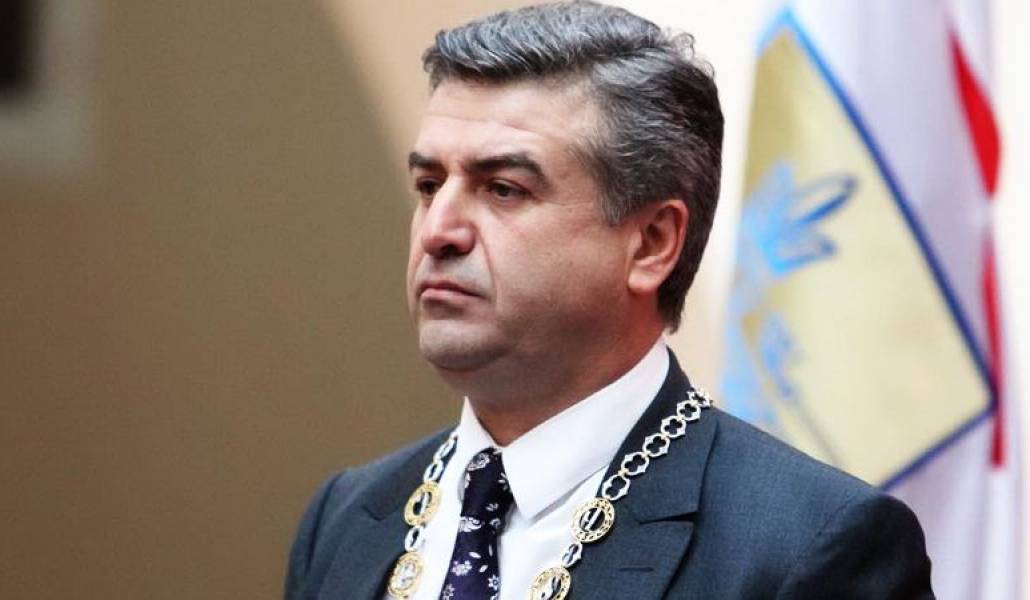 98dc69fe3983baf60485bbf4bdadc939