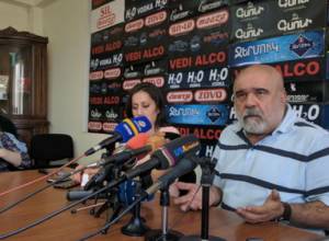 Political analyst: There has been a clear order – to find new people