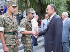 «Նրանք են հերոսները, որ ծառայելուց հետո շարունակում են սովորել»