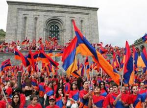 Serzh Sargsyan receives congratulatory messages
