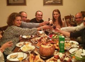 Никол Пашинян, Эдмон Марукян и Теван Погосян вместе поужинали