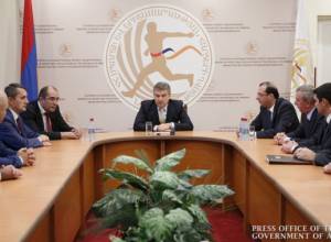 Какую работу предложит Рачья Ростомян Габриелу Казаряну?