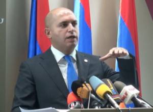 Վանաձորում ՀՀԿ-ն 1-ին քայլով կհամագործակցի ՀՅԴ-ի հետ. Արմեն Աշոտյան