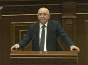 Զ. Փոստանջյանը Տ. Մուկուչյանին հիշեցրեց ապստամբության մասին
