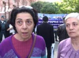 «Դիպ խաբում ին ու խաբում ին». ինչու էին  քաղաքացիները եկել կառավարություն