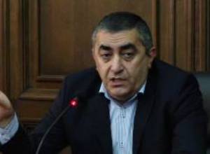 «Մի պառկեք ռեյսերի վրա, թողեք գնացքը տեղ հասնի»