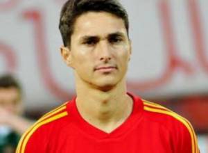 During today’s match Marcos Pizzelli to wear captain’s armband