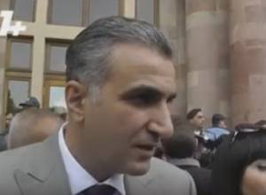 Գյուղնախարարը խաղողագործների հարցով դիմել է բանկին