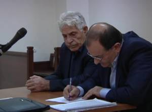 «Ես կարիք ունեմ ճշտվելու». Փայլակ Հայրապետյանը կդիմի նոր վարչապետին