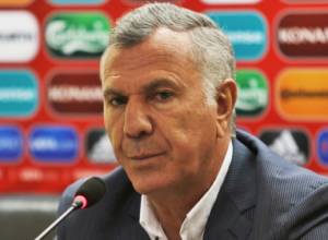 Varuzhan Sukiasyan resigns as Head Coach of Armenian national team